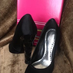 Gorgeous black heels with cutout design on heel